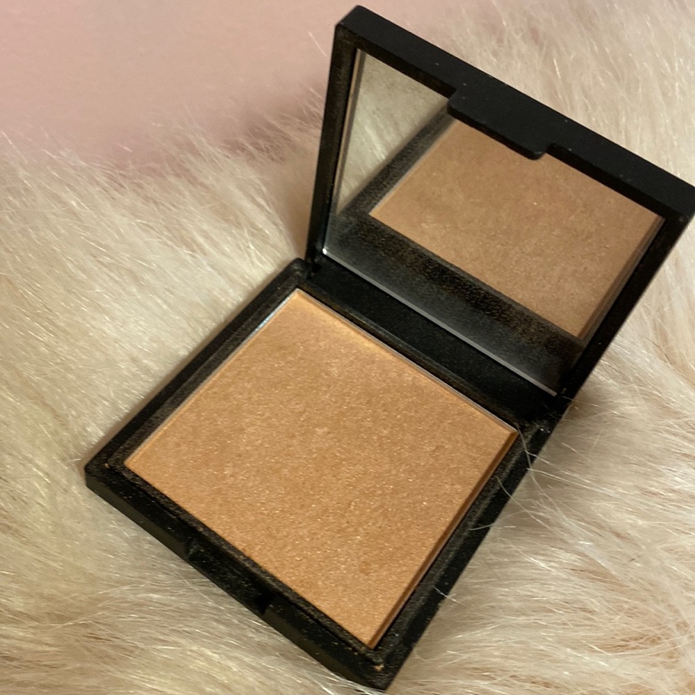Highlighter in bronze